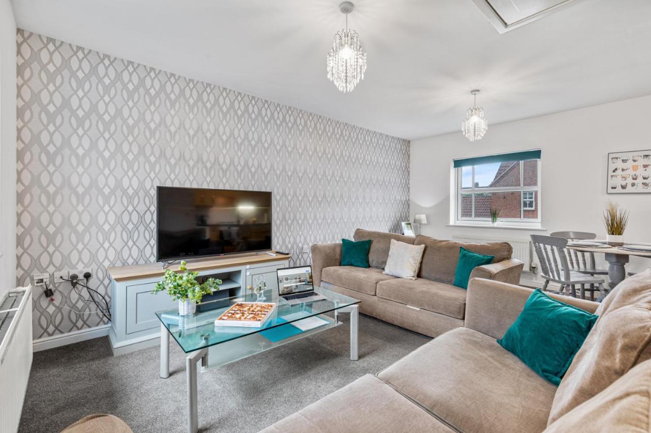 Silver Stag Properties, Modern 2 Bedroom House Thringstone ภายนอก รูปภาพ